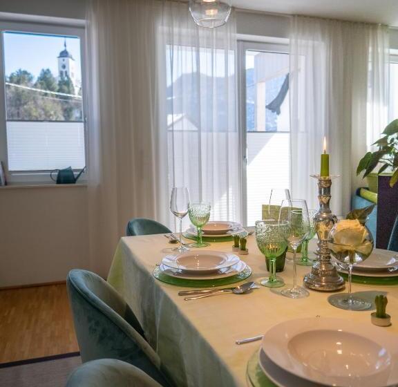 Апартаменты 2 Спальни с Террасой, Loidls Guesthouse