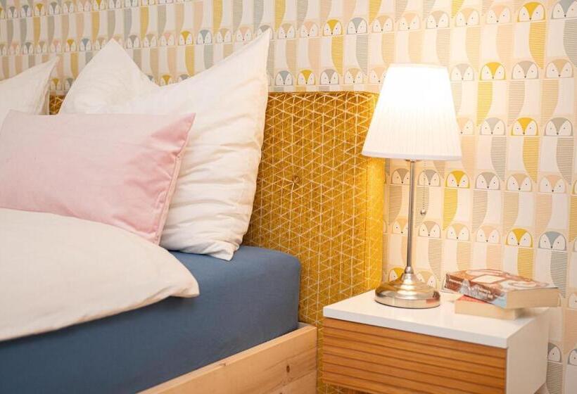 Апартаменты 2 Спальни с Балконом, Loidls Guesthouse