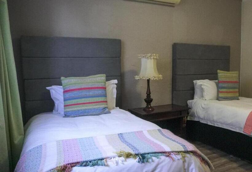 Номер Стандарт, Fatmols Guest Lodge
