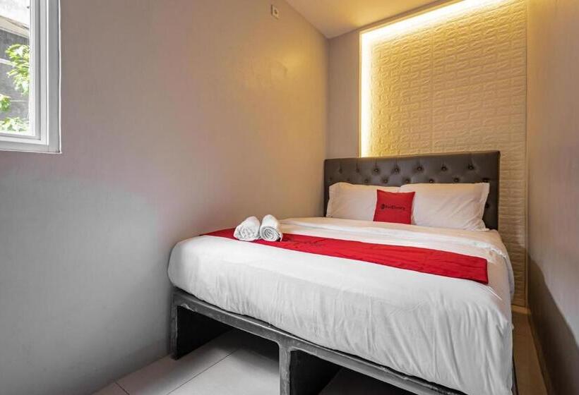 Номер Стандарт, Reddoorz Near Tanjung Duren 2