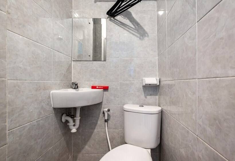 Номер Стандарт, Reddoorz Near Tanjung Duren 2
