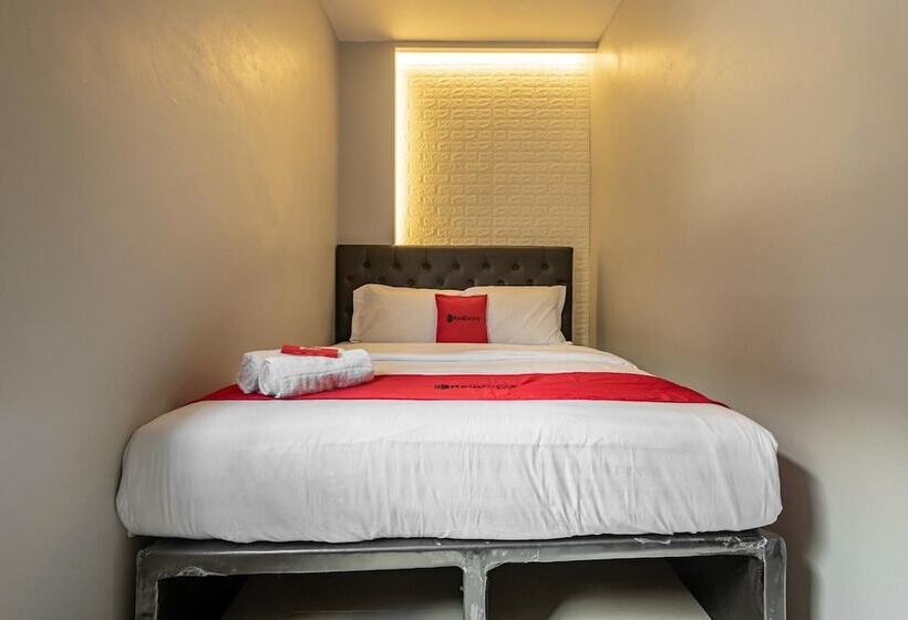 Номер Economy, Reddoorz Near Tanjung Duren 2