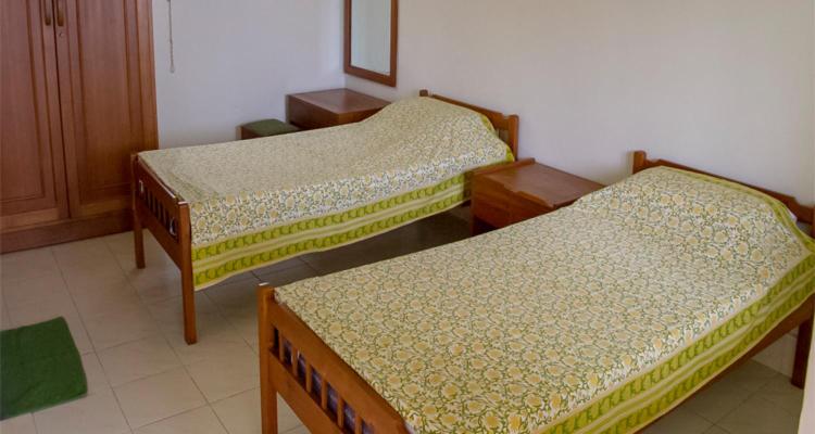 غرفة إقتصادية, Camellia Heights 1&2