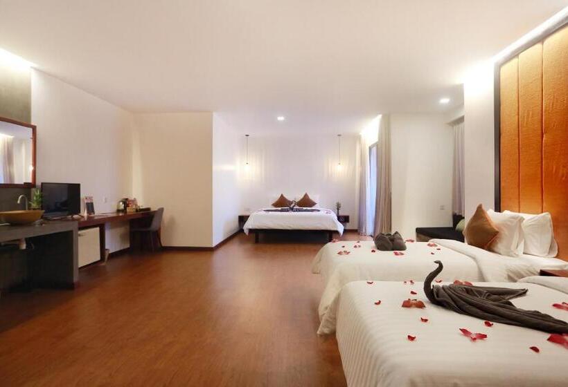 スイート（家族用）, Central Corner Suite