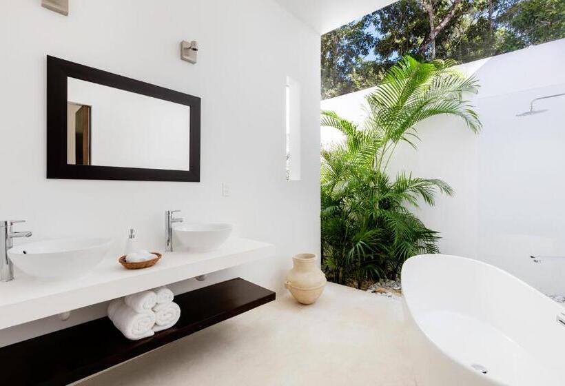 ツーベッドルーム　ヴィラ, Jungle Lodge Boutique Hotel   Adults Only