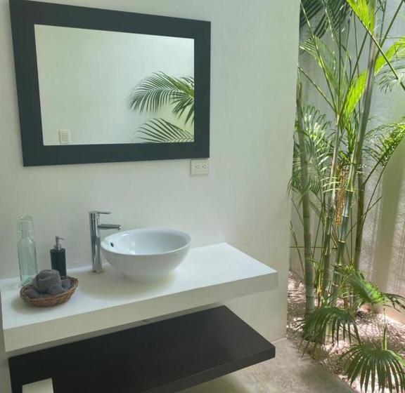 ツーベッドルーム　ヴィラ, Jungle Lodge Boutique Hotel   Adults Only