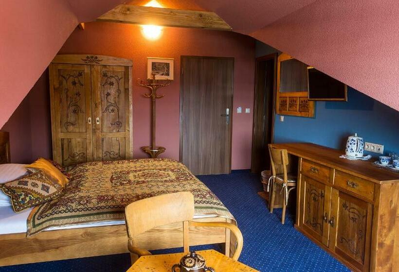 Номер Стандарт, Pivnica A Penzion Pri Studni