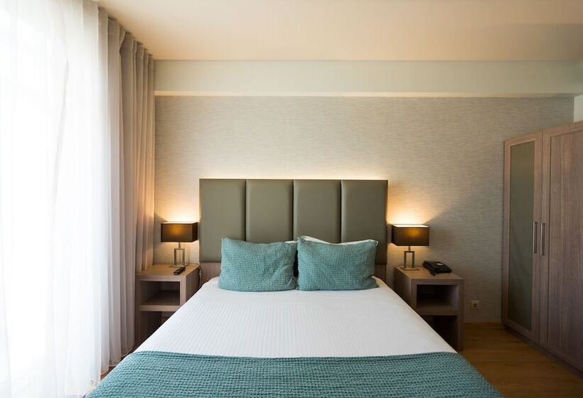 Номер Deluxe Вид на Море, The One Grand Hotel da Póvoa