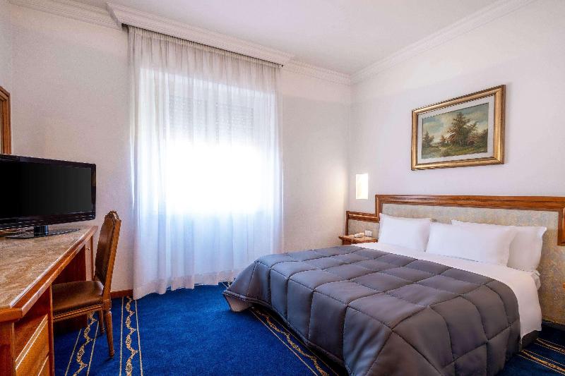 اتاق استاندارد, Quality Hotel Nova Domus