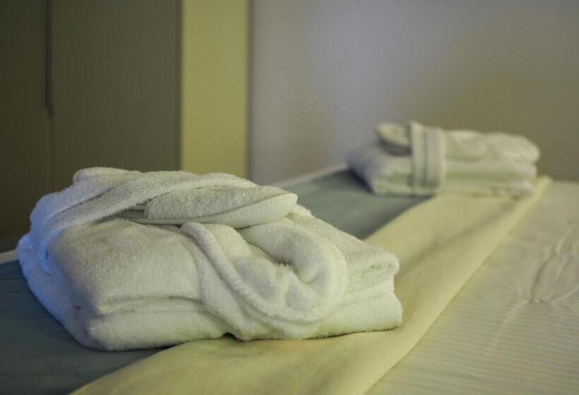 Люкс Deluxe Вид на Море, The One Grand Hotel da Póvoa