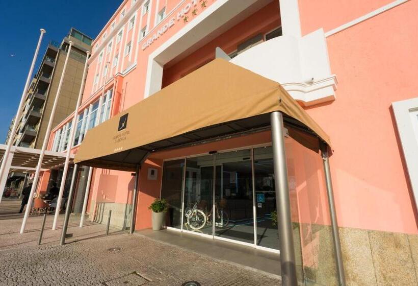Номер Deluxe Вид на Море с Балконом, The One Grand Hotel da Póvoa