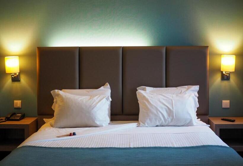 Номер Deluxe Вид на Море, The One Grand Hotel da Póvoa