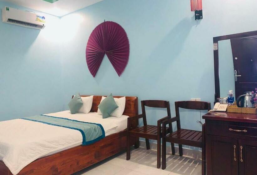 디럭스 룸 킹사이즈 침대, Anh Vu Hotel & Restaurant Phu Quoc