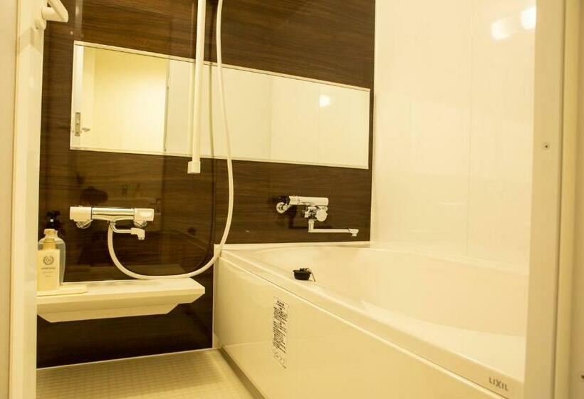 Quarto Estandar Individual, Parman