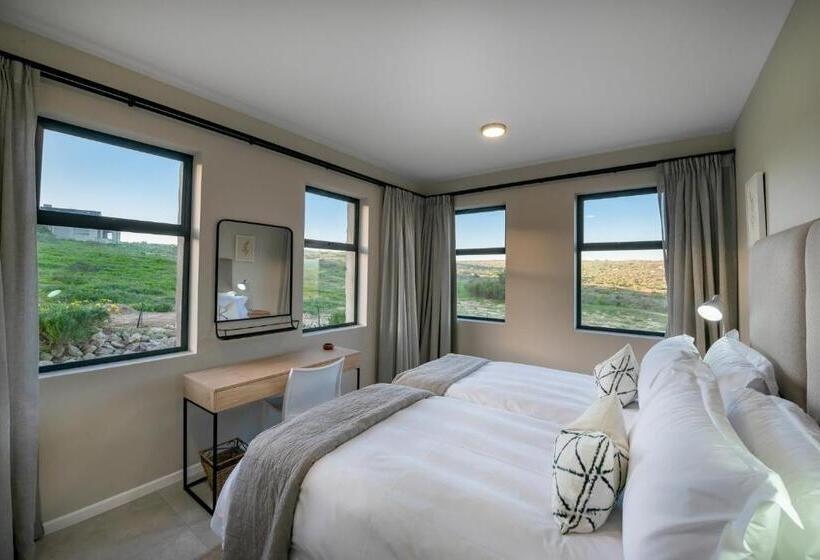 Вилла 3 Спальни, The Shark Bay Boutique Hotel & Spa