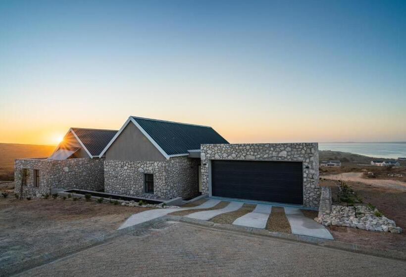 Вилла 3 Спальни, The Shark Bay Boutique Hotel & Spa
