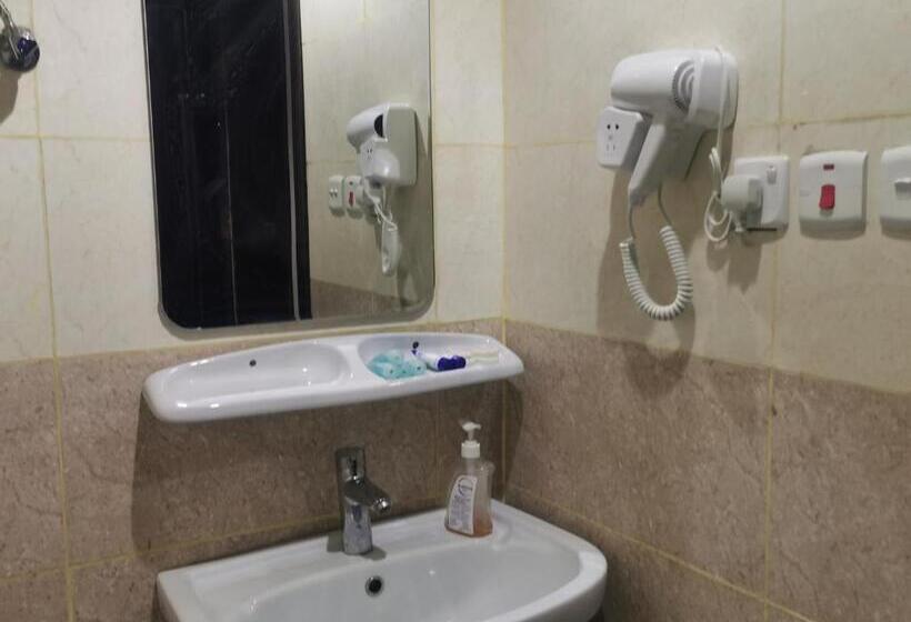 اتاق استاندارد چهار تخته, Naseem Country House
