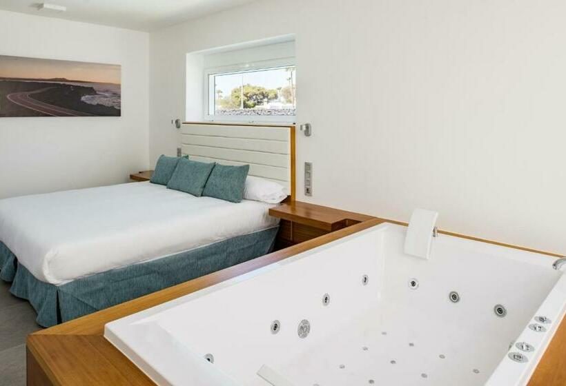 Вилла Deluxe 2 Спальни с Бассейном, Hyde Park Lane Villas
