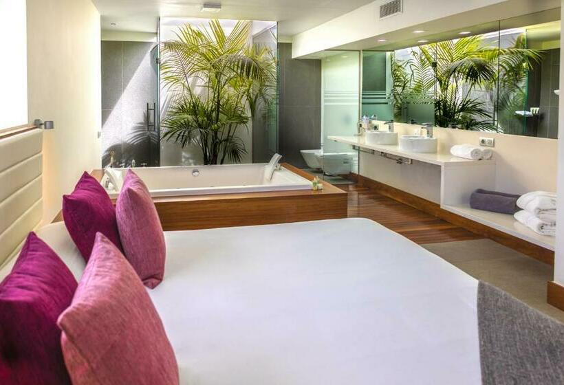 Вилла Deluxe 2 Спальни с Бассейном, Hyde Park Lane Villas