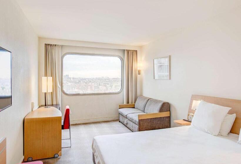اتاق خانوادگی تودرتو, Novotel Paris Centre Tour Eiffel