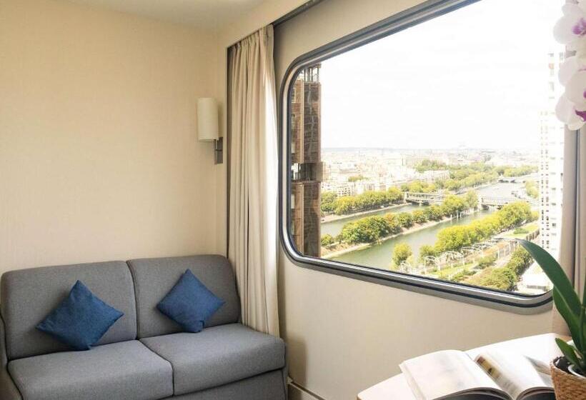 اتاق خانوادگی تودرتو, Novotel Paris Centre Tour Eiffel