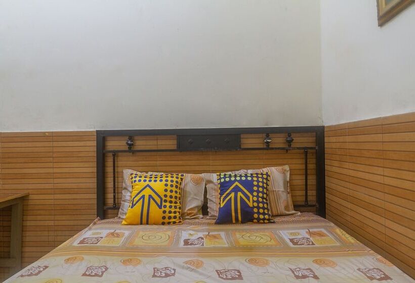 غرفة أساسية, Spot On 3155 Penginapan Banyu Biru Syariah