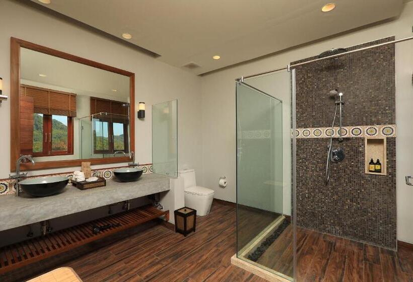 Suite, Samsam Yao Noi  Andaman Magic & Art Villas