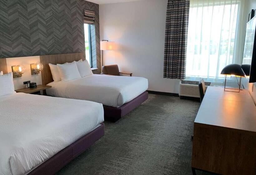Номер Стандарт, La Quinta Inn & Suites By Wyndham Santa Rosa Sonoma