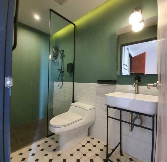 스탠다드 스튜디오, The Singha Hotel   Korat