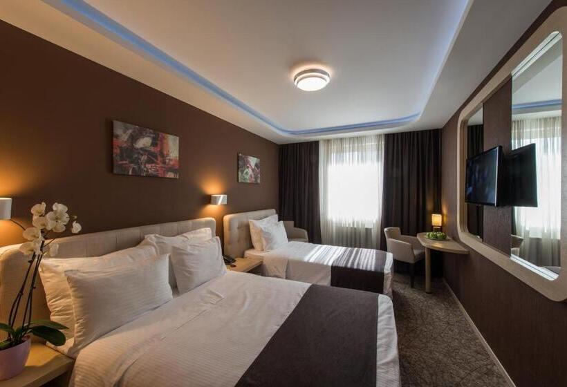 اتاق استاندارد, Garni Hotel Aveny