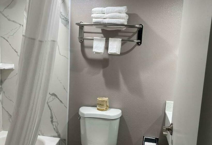 스탠다드 룸 킹사이즈 침대, Motel 6 Bullhead City, Az  Laughlin