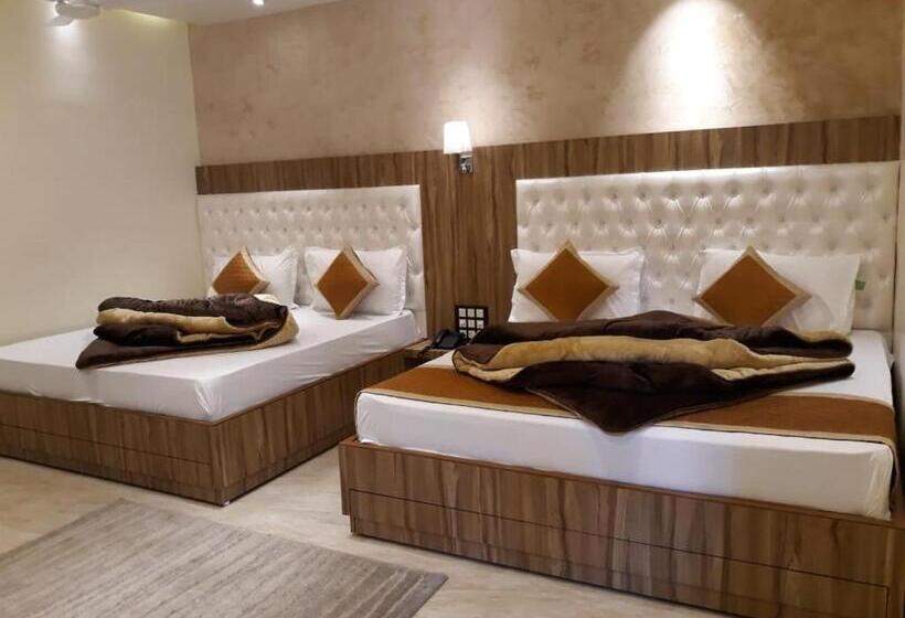 Семейный Номер, Hari Niwas   A Boutique Garden Resort Mount Abu