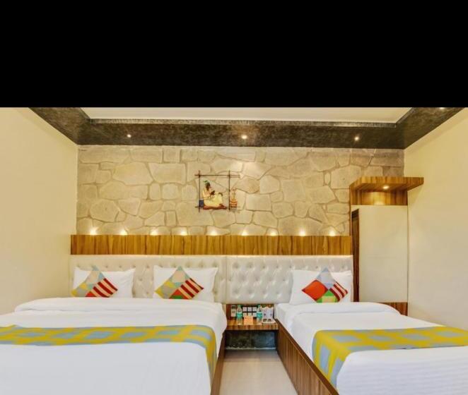 Трехместный Номер Deluxe, Hari Niwas   A Boutique Garden Resort Mount Abu