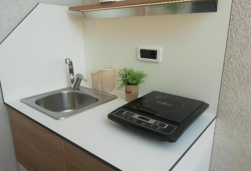 اتاق استاندارد یک نفره, Guest House Jedro