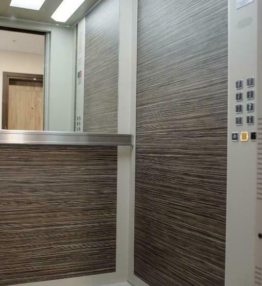 سوییت لوکس, Jacuzzi Room