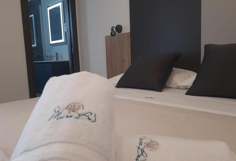 اتاق استاندارد سه نفره, Marebed Apartments & Rooms