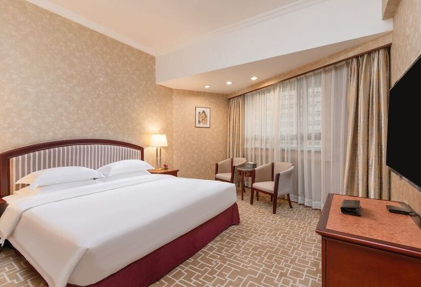 Люкс Повышенной Комфортности, Century Plaza
