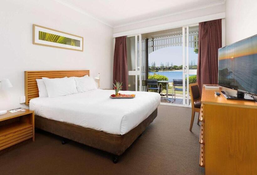 스탠다드 룸 호수 전망, Novotel Sunshine Coast Resort