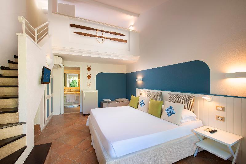 Семейный Номер Superior, Chia Laguna   Hotel Village