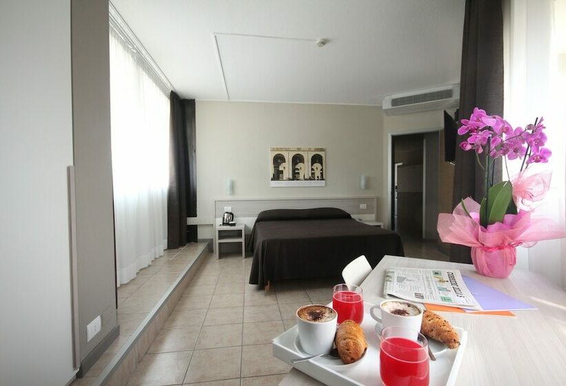 标准间, Best Quality Hotel Politecnico