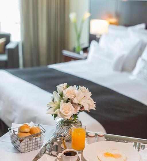 수피리어 룸, Delfines Hotel & Convention Center