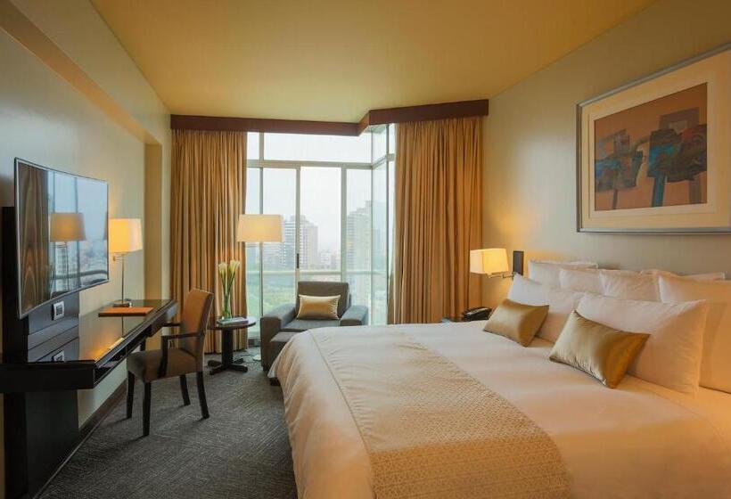 디럭스 스위트, Delfines Hotel & Convention Center