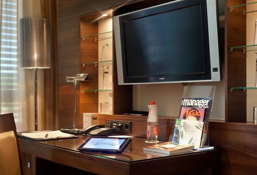 اتاق استاندارد با تخت بزرگ, Flemings Hotel Frankfurt Main Riverside