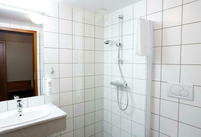 اتاق استاندارد سه نفره, Fosshotel Stykkisholmur