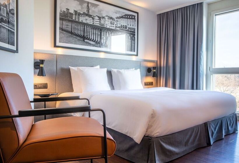 Номер Стандарт, Radisson Hotel Zurich Airport