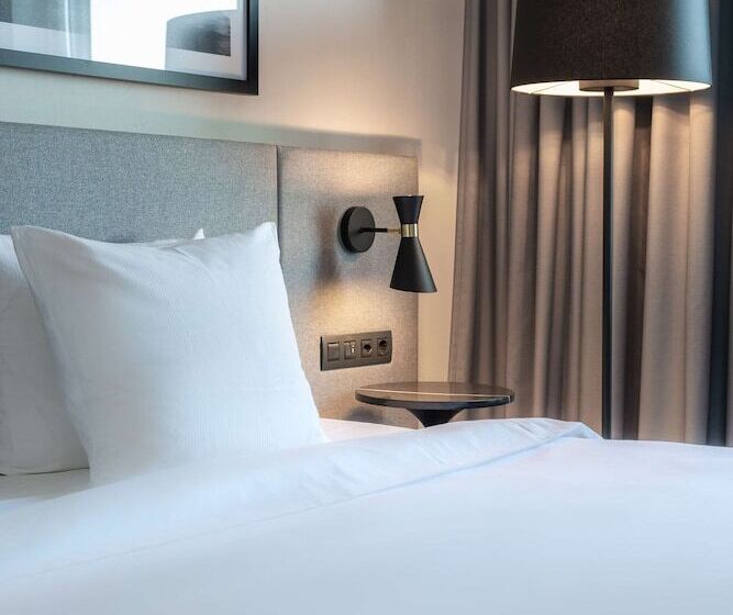 Номер Стандарт, Radisson Hotel Zurich Airport