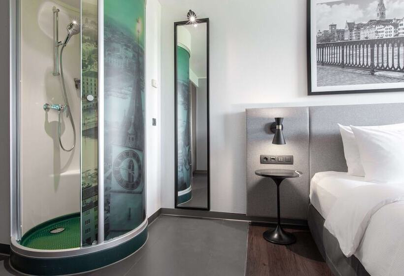 Номер Superior с Видом, Radisson Hotel Zurich Airport