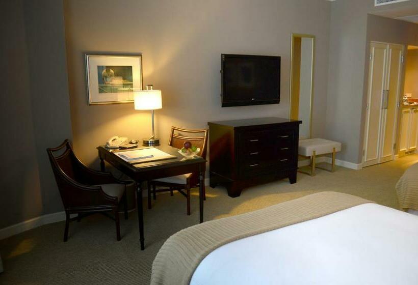 Номер Deluxe Кровать Кинг, Bristol Panama, A Registry Collection