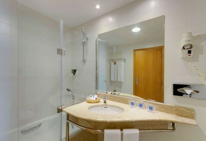 Номер Deluxe, Tryp By Wyndham Porto Expo