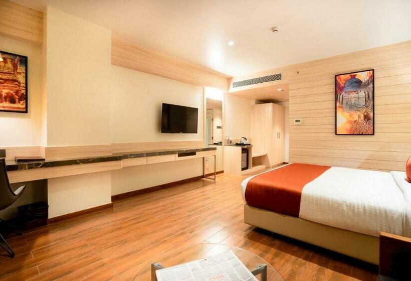 Номер Премиум, The Orchid Lonavala
